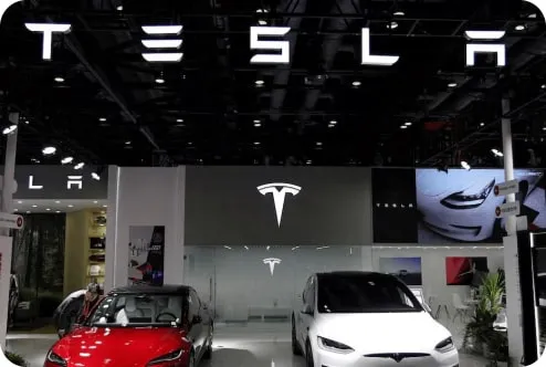 Tesla showroom in Palo Alto